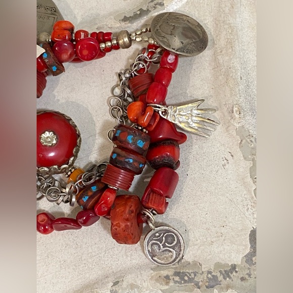 Coral Bracelet - Picture 3 of 9